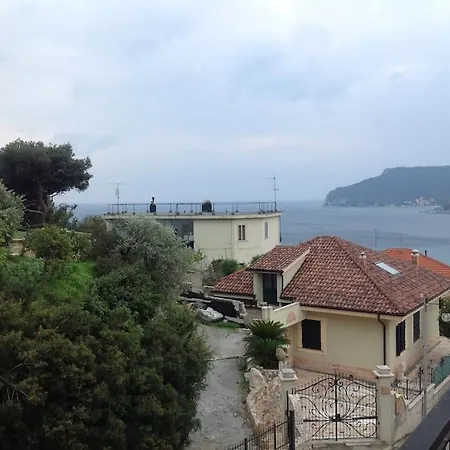 Apartamento Verdeazzurra Monolocale Grande Terrazza In Pineta 500m Dal Mare Spotorno